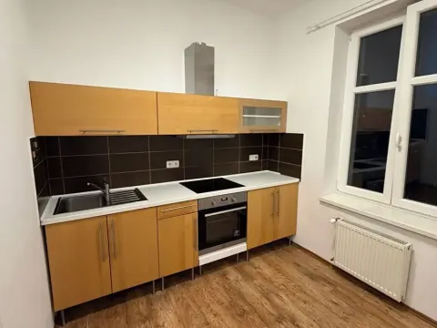 Pronájem bytu 2+1, Praha - Michle, Nuselská, 55 m2