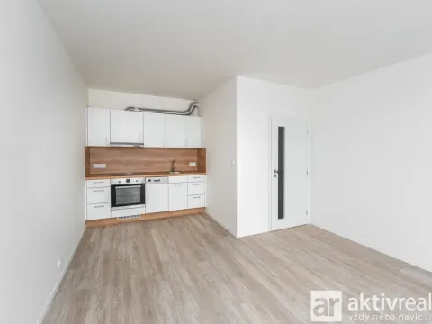 Pronájem bytu 2+kk, Praha - Kbely, Mladoboleslavská, 46 m2