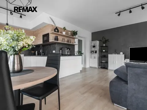 Prodej bytu 2+kk, Kolín, Zásmucká, 64 m2