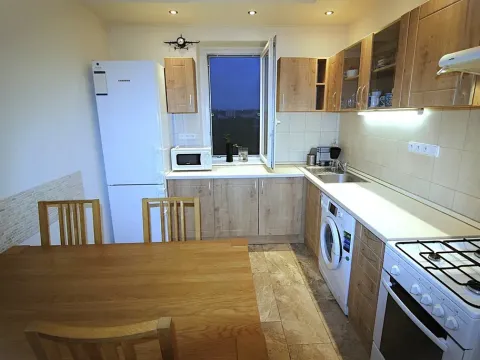 Pronájem bytu 2+1, Praha - Vysočany, Kolbenova, 55 m2