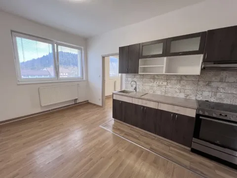 Prodej bytu 2+kk, Náchod, Žižkova, 42 m2