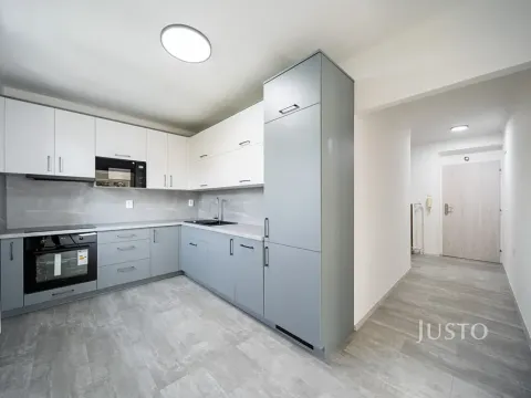 Pronájem bytu 2+1, Třeboň, Nádražní, 56 m2