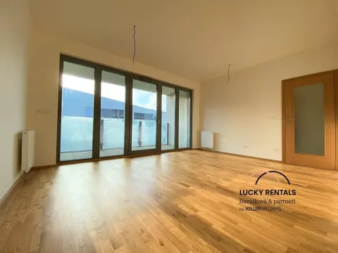 Pronájem bytu 2+kk, Praha - Karlín, U Mlýnského kanálu, 56 m2