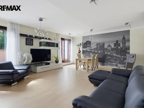 Prodej bytu 4+kk, Karlovy Vary, Libušina, 171 m2