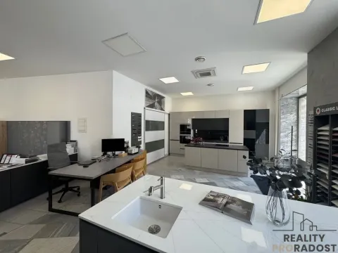 Pronájem obchodního prostoru, Brno - Brno-město, 109 m2