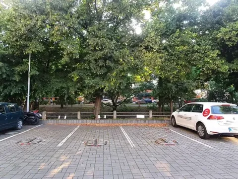 Pronájem garážového stání, Praha - Michle, Magistrů, 20 m2