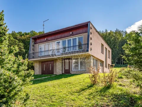 Prodej rodinného domu, Komárov, B. Němcové, 165 m2