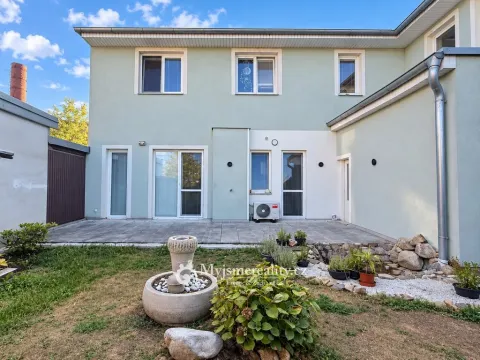 Prodej bytu 2+kk, Znojmo - Oblekovice, Oblekovická, 60 m2