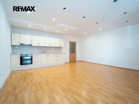 Pronájem bytu 1+kk, Kutná Hora, Tyršova, 43 m2