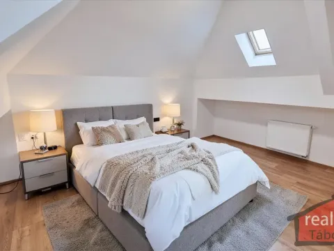 Prodej bytu 2+kk, Nupaky, Nupacká, 82 m2