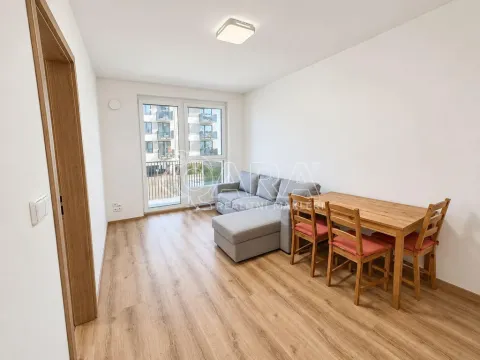 Pronájem bytu 2+kk, Kralupy nad Vltavou, Nádražní, 45 m2