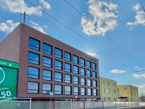 Pronájem pokoje, Praha - Vysočany, Poděbradská, 141 m2