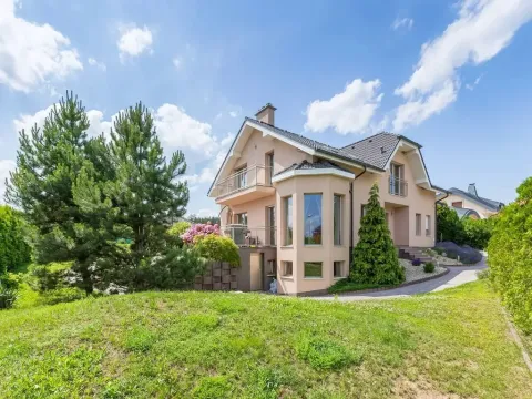 Pronájem rodinného domu, Trnová, 450 m2