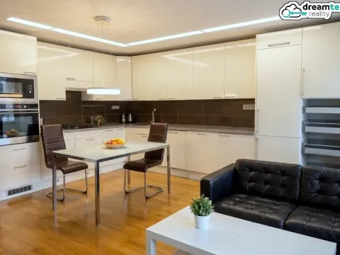 Pronájem bytu 4+kk, Rožnov pod Radhoštěm, 5. května, 75 m2