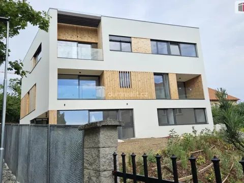 Pronájem bytu 2+kk, Praha - Motol, Pod Homolkou, 72 m2