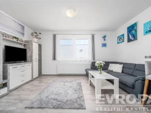 Pronájem bytu 2+kk, Hostivice, Litovická, 53 m2