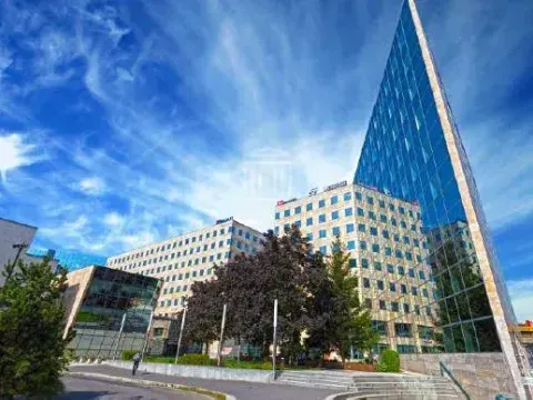 Pronájem kanceláře, Praha - Karlín, Pobřežní, 160 m2