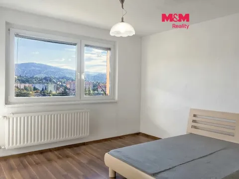 Pronájem bytu 1+kk, Liberec - Liberec XIII-Nové Pavlovice, Bezová, 37 m2