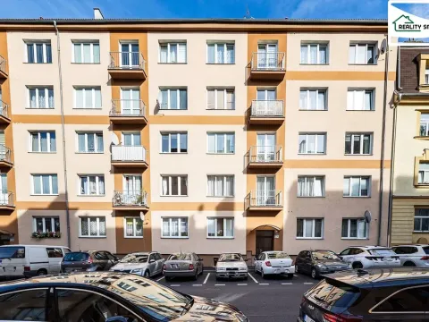 Prodej bytu 2+1, Cheb, Na Hradčanech, 51 m2