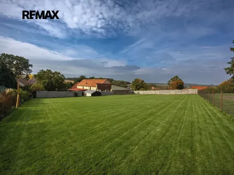 Prodej pozemku pro bydlení, Benešovice, 1366 m2