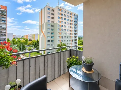 Prodej bytu 2+kk, Praha - Horní Měcholupy, Padovská, 52 m2