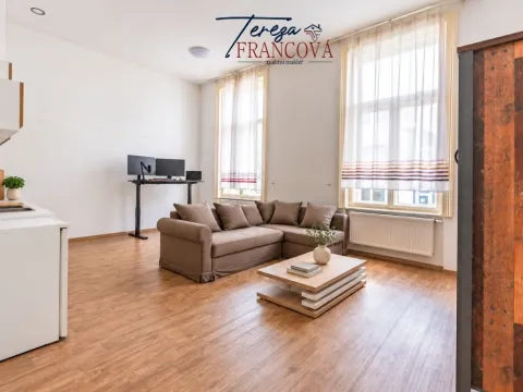 Pronájem bytu 2+kk, Prostějov, Pernštýnské nám., 54 m2