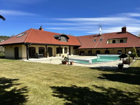 Prodej vícegeneračního domu, Olšany, 392 m2