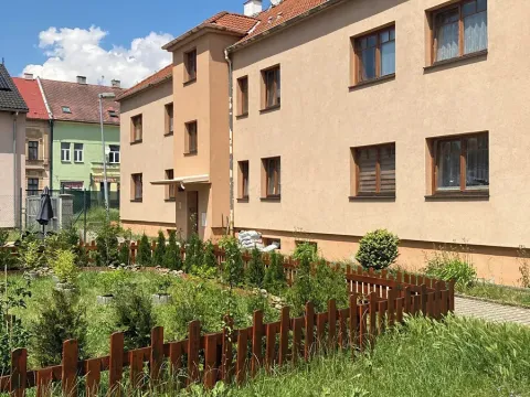 Pronájem bytu 1+1, Chomutov, Kadaňská, 45 m2