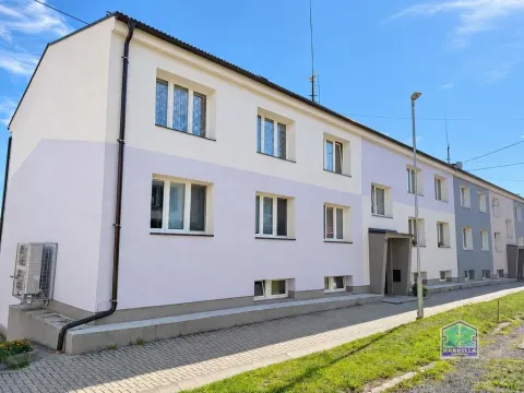 Prodej bytu 2+1, Lesná, 57 m2