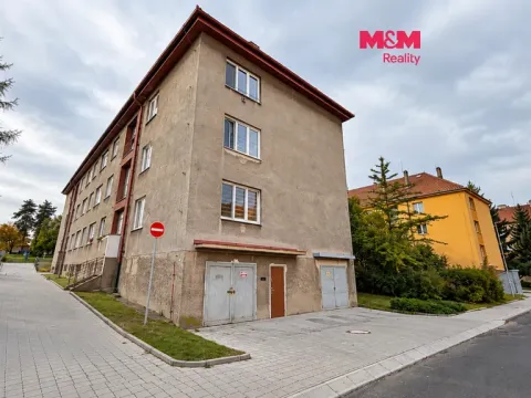 Pronájem bytu 2+1, Louny, 28. října, 56 m2