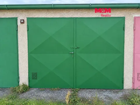Prodej garáže, Hradec Králové, Bezručova, 18 m2