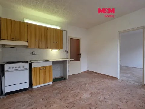Prodej bytu 1+1, Aš, Hlavní, 36 m2