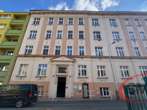 Prodej bytu 1+kk, Praha, Ohradní, 27 m2