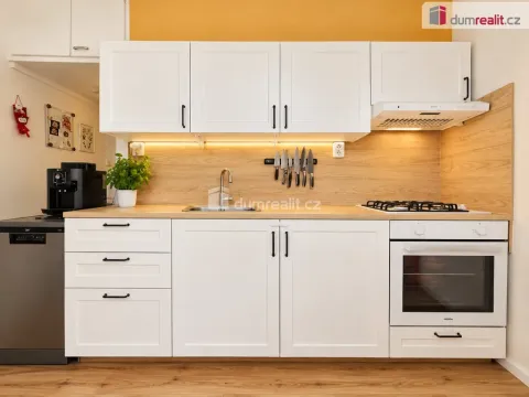 Pronájem bytu 2+1, Ústí nad Labem - Bukov, Masarykova, 51 m2