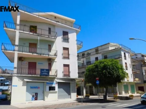 Prodej bytu 3+1, Scalea, Itálie, 80 m2