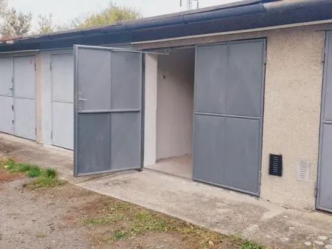 Pronájem garáže, Valašské Meziříčí - Krásno nad Bečvou, M. Alše, 19 m2