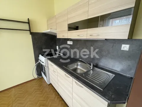 Pronájem bytu 2+1, Zlín, Na Honech II, 45 m2