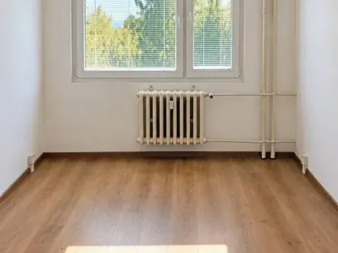 Pronájem bytu 2+kk, Praha - Kobylisy, Bojasova, 45 m2