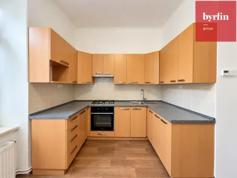 Pronájem bytu 2+1, Opava, Horovo náměstí, 79 m2