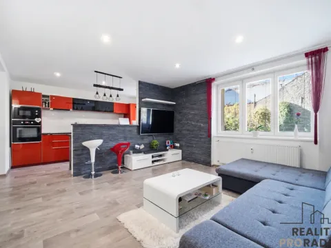 Pronájem bytu 2+kk, Chrudim, Tyršovo náměstí, 60 m2