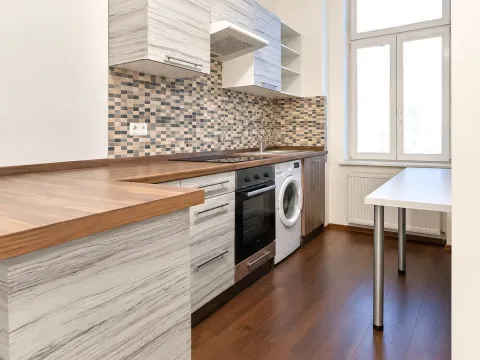 Prodej ubytování, Praha - Smíchov, Plzeňská, 70 m2