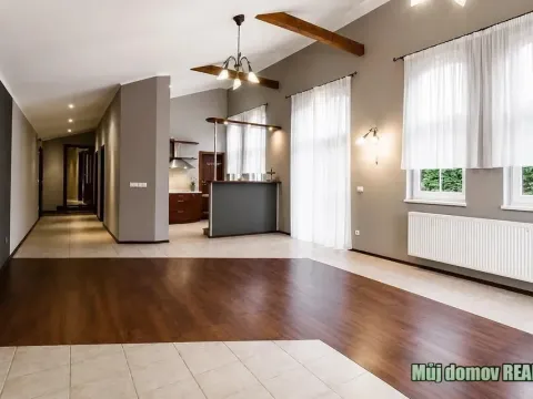 Pronájem vily, Praha - Písnice, Putimská, 1300 m2