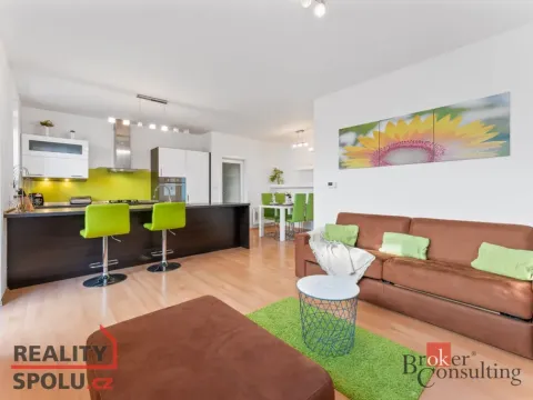 Pronájem bytu 3+kk, Zeleneč, U Lesoparku, 75 m2