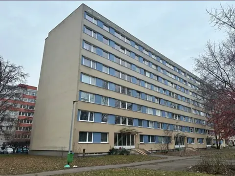 Dražba bytu 2+1, Praha - Prosek, Lovosická, 59 m2