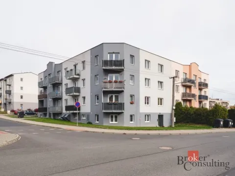 Pronájem bytu 2+kk, Zbůch, Náměstí, 52 m2