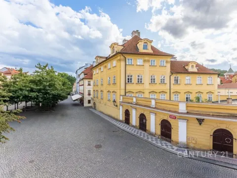 Prodej bytu 2+1, Praha - Malá Strana, Hroznová, 53 m2
