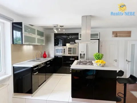 Pronájem bytu 3+kk, Praha - Košíře, Naskové, 80 m2