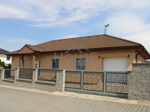 Prodej rodinného domu, Mratín, U Hrušky, 215 m2