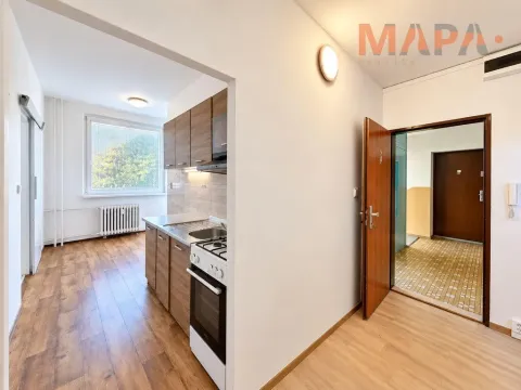 Prodej bytu 3+1, Chomutov, 17. listopadu, 79 m2